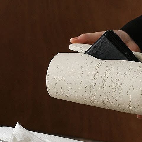 Moun Tissue Box Holder