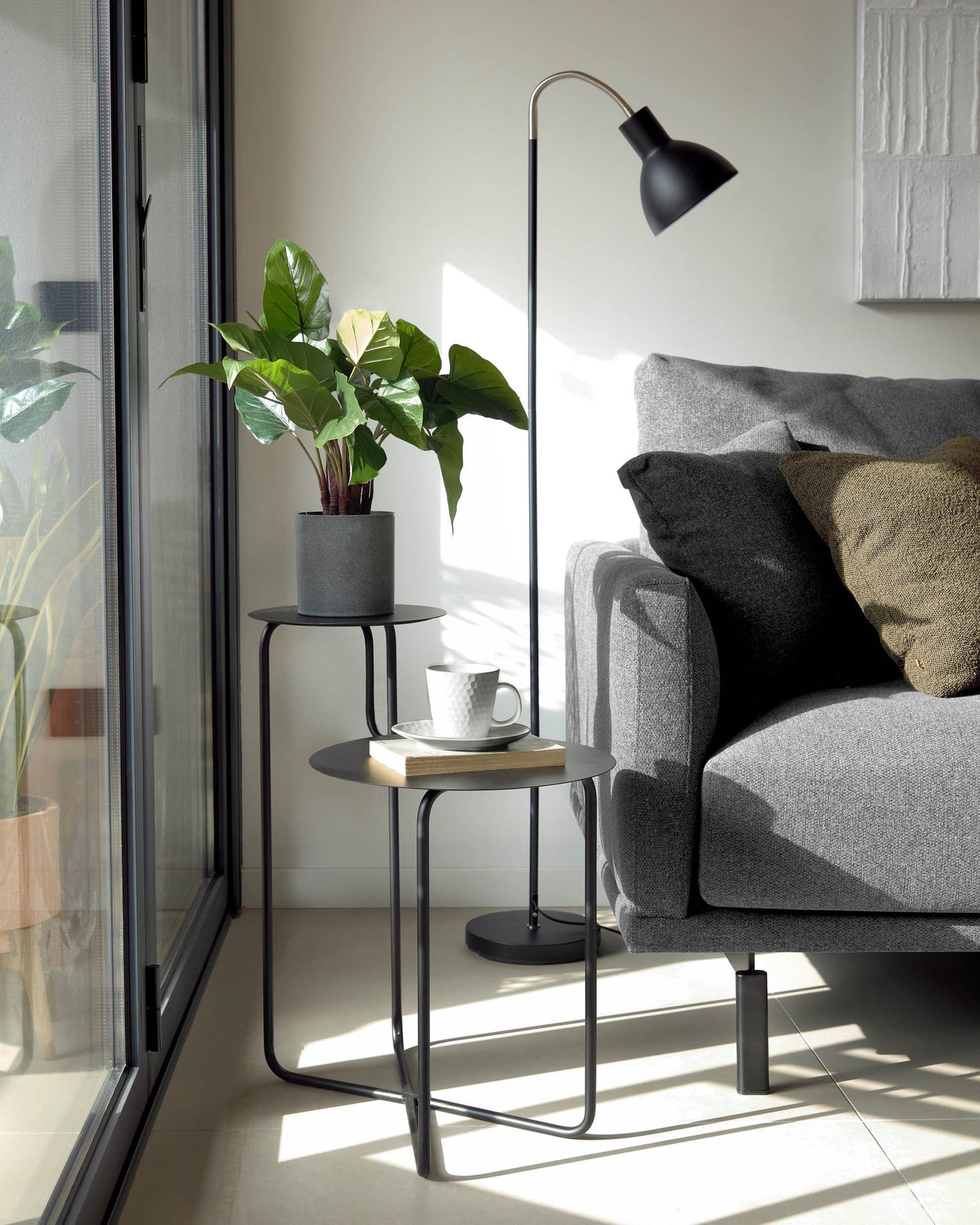 Roundya Side Table