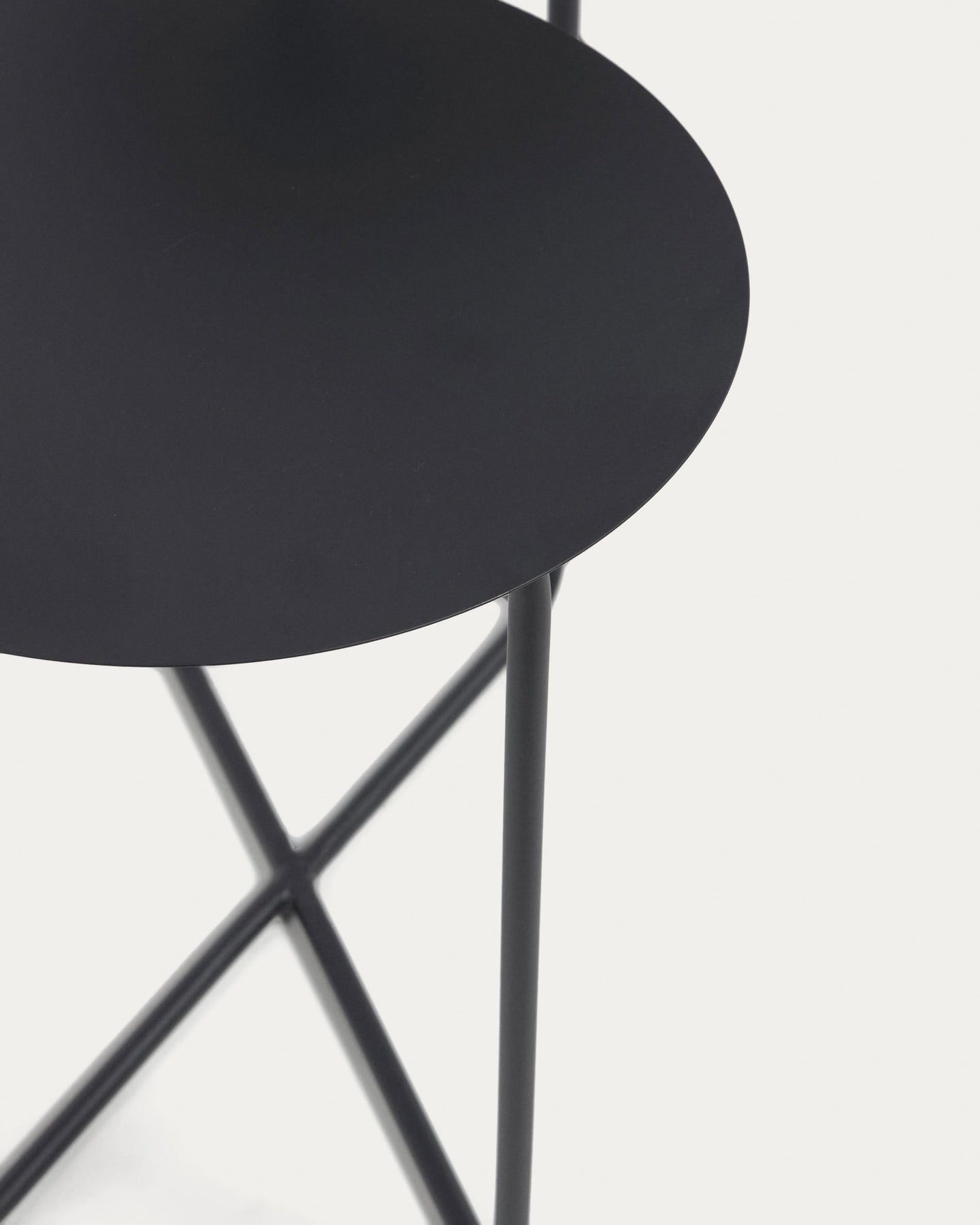 Roundya Side Table