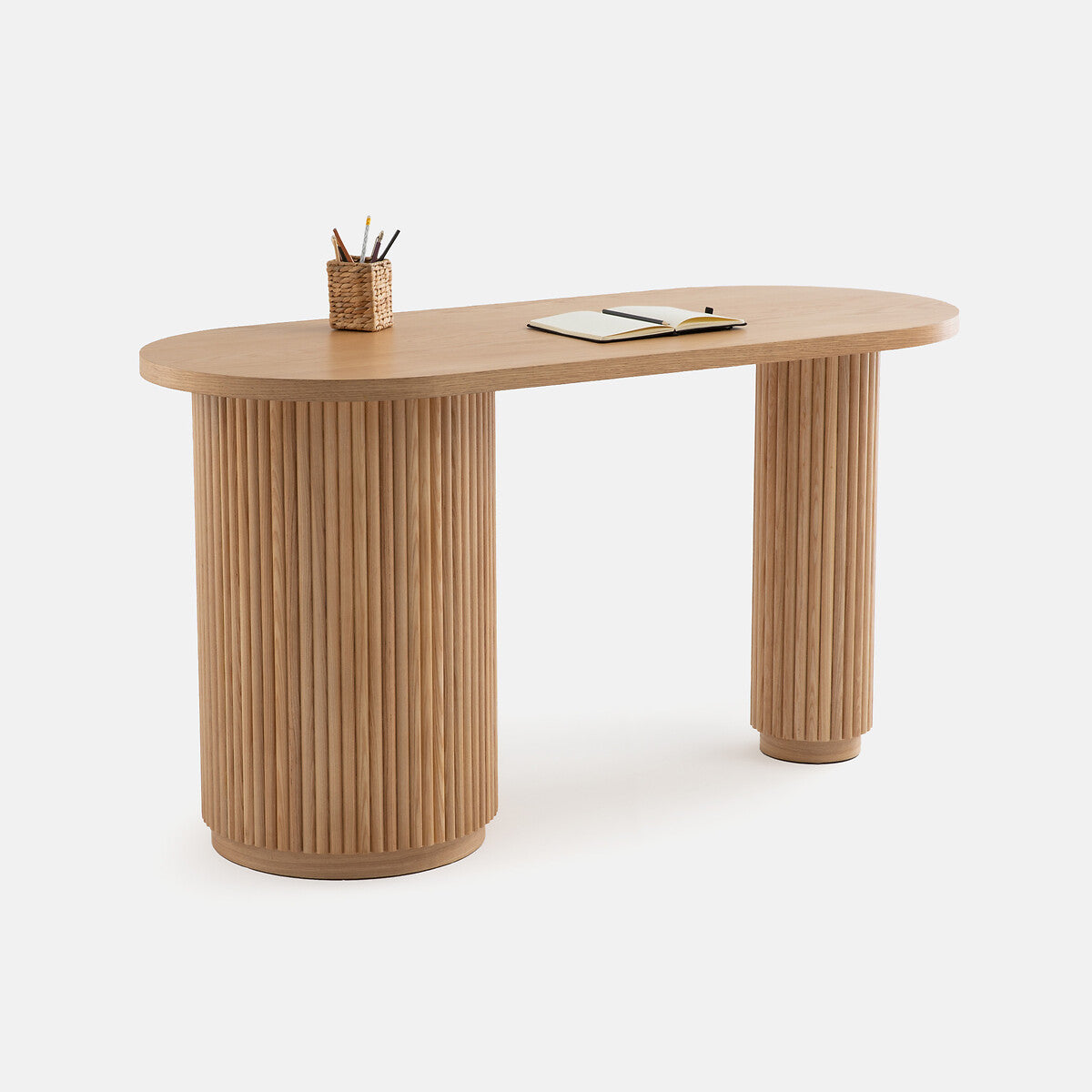 Douvi Desk