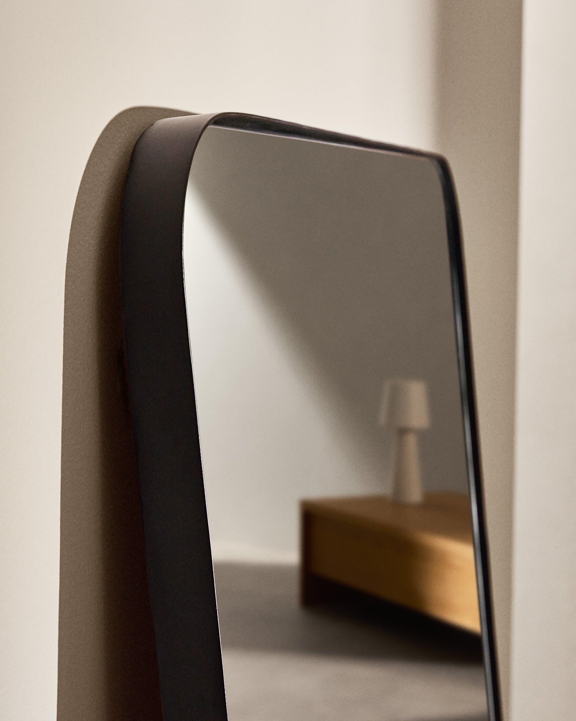 Metal Rounded Edge Wall Mirror