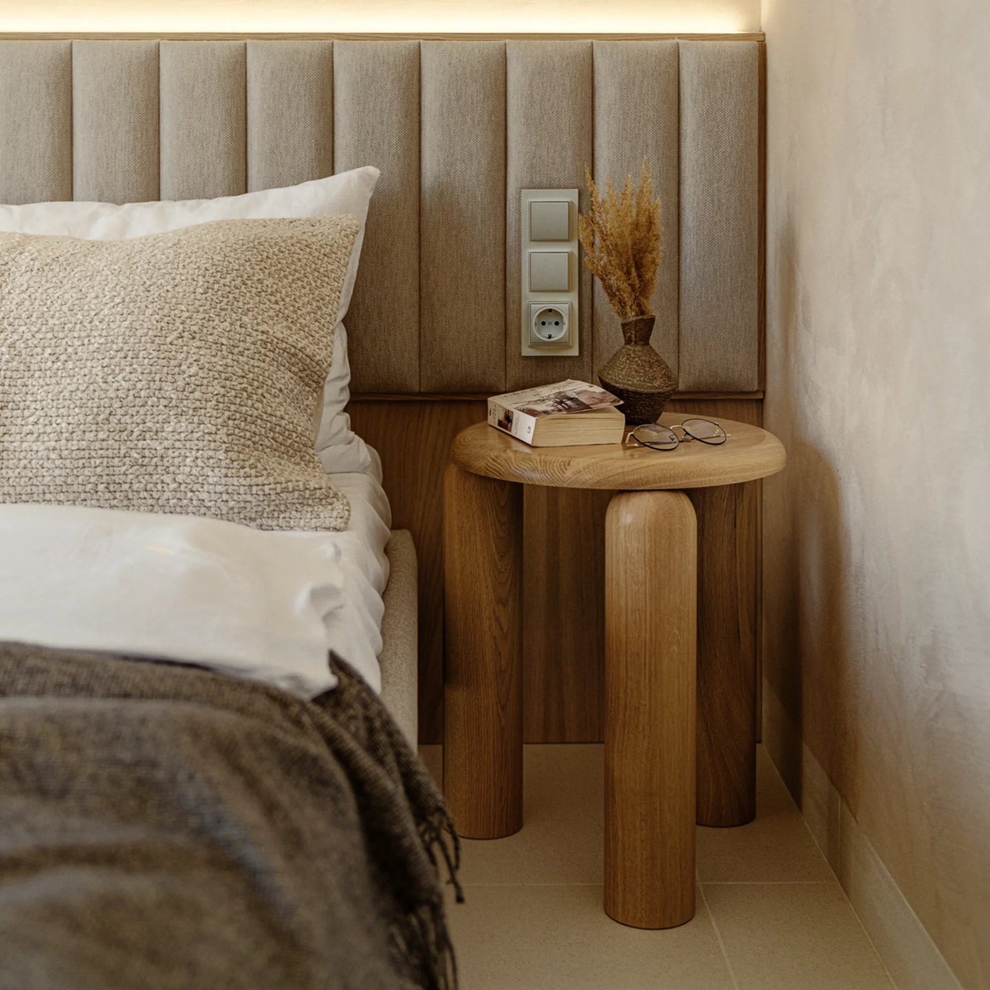 Polda Side Table