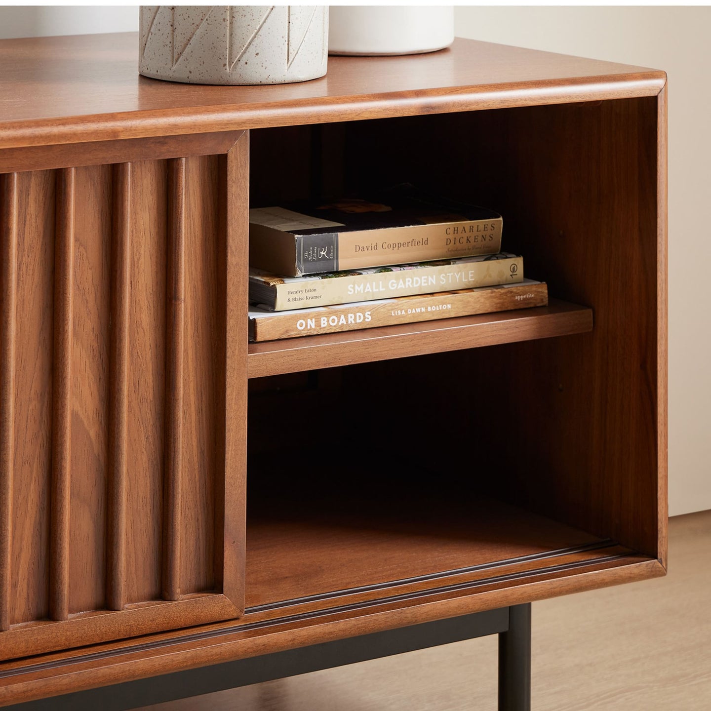 Slatty TV Unit