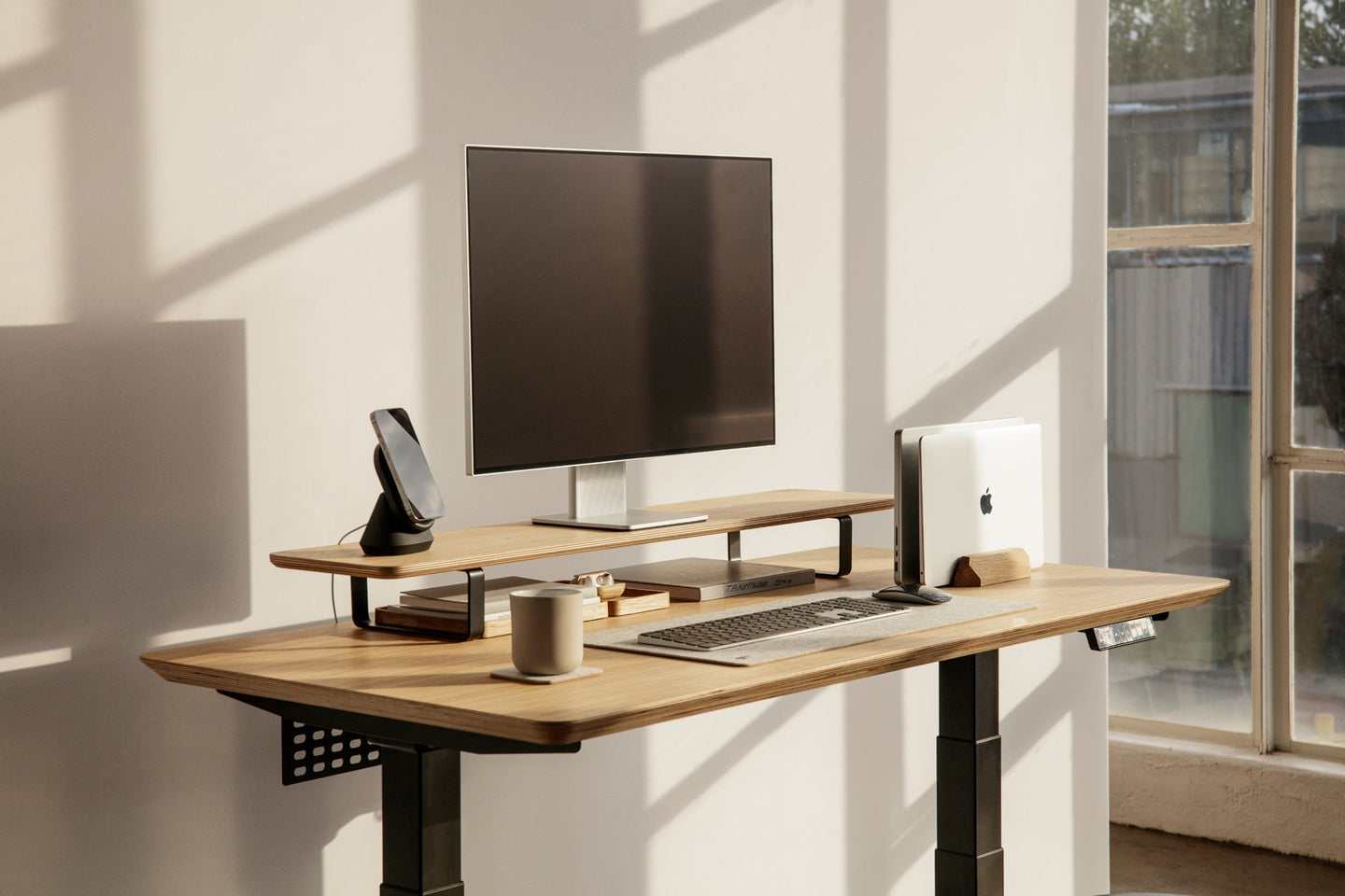 Topi Desk Shelf