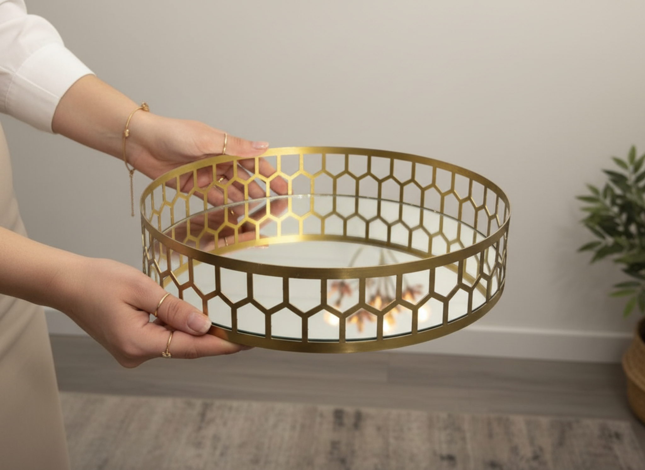Honeycomb Mirror Tray