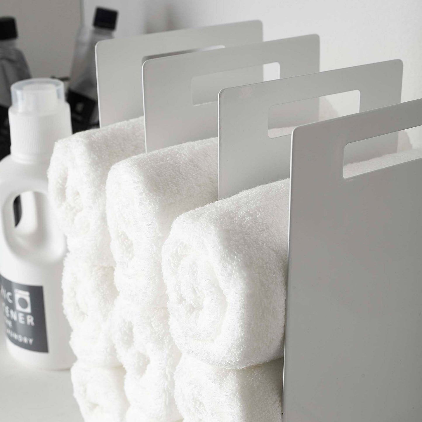 Interlocking Towel Organizer