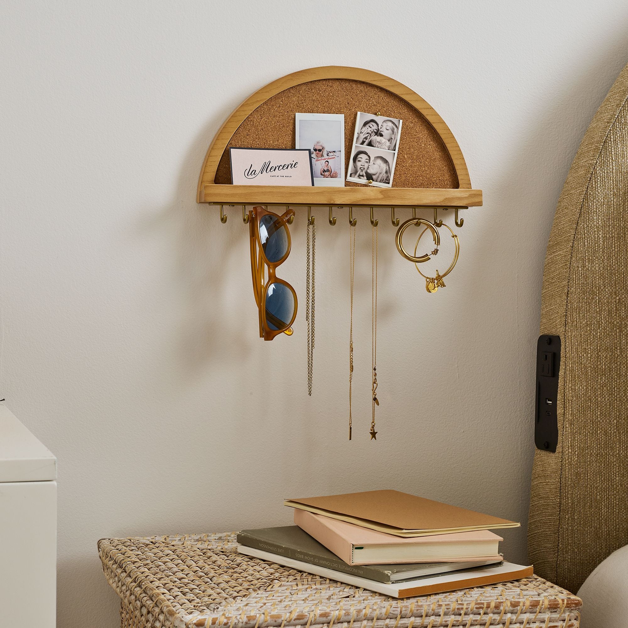 Half-Moon Jewelry Organizer